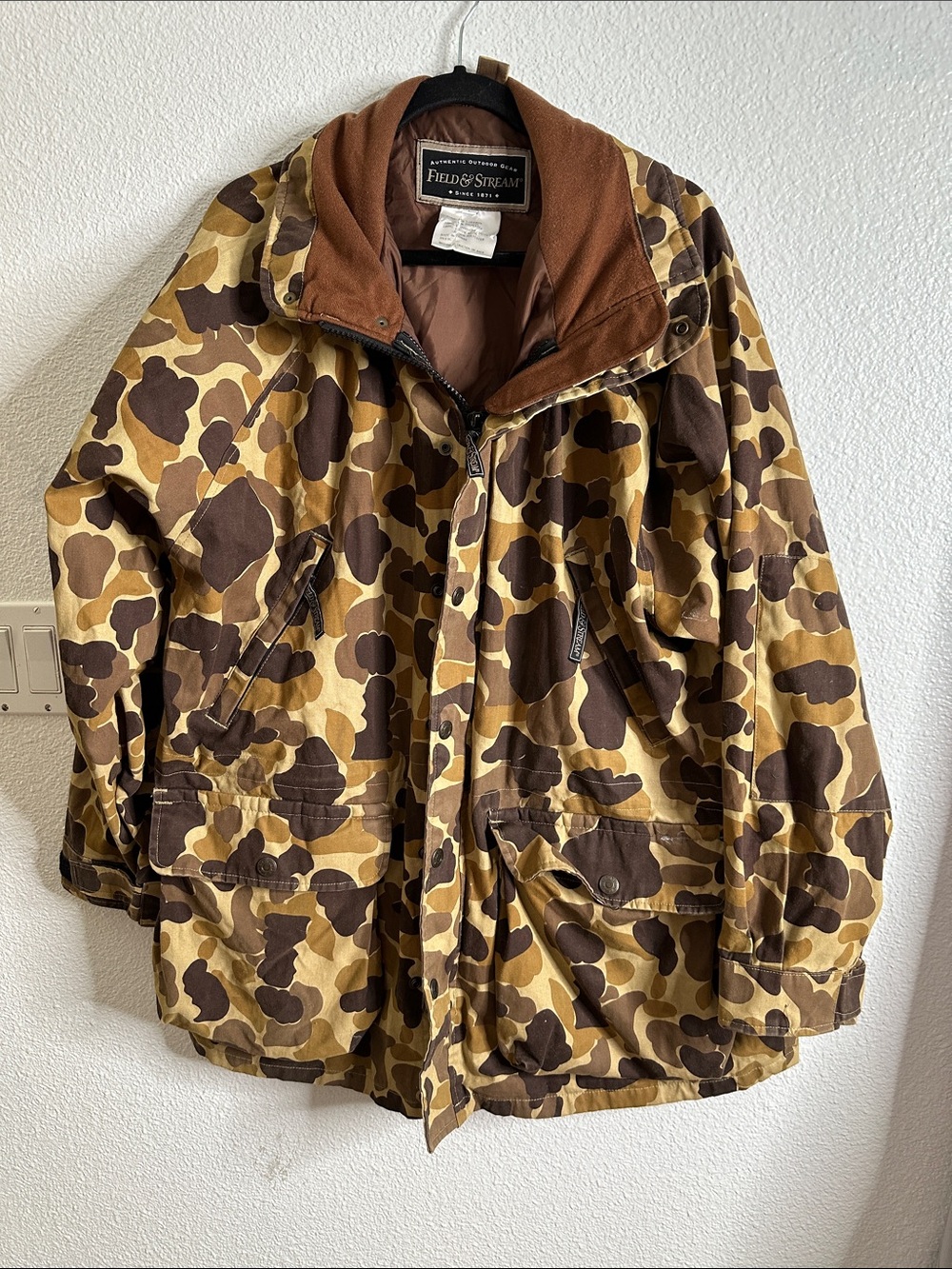 Field & Stream Men's Brown & Tan Camo Field Jacket size L